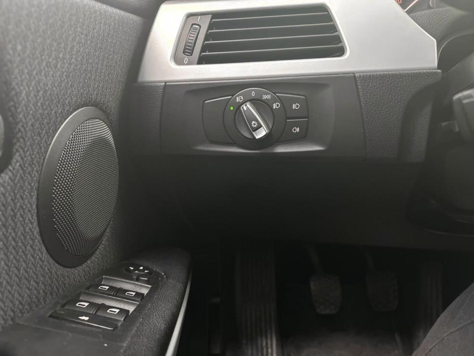 BMW 320 2009