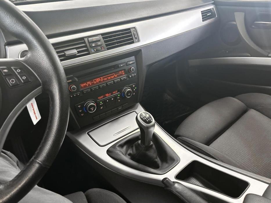 BMW 320 2009