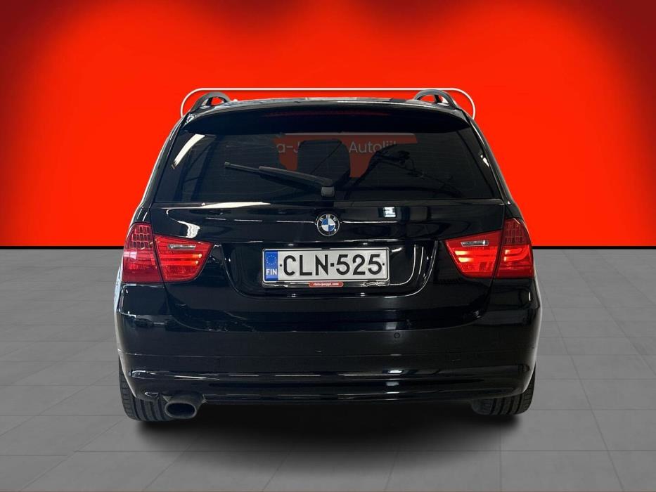 BMW 320 2009