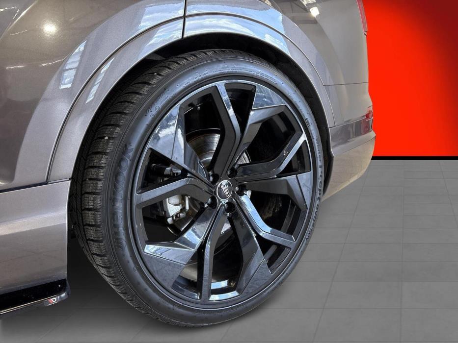 AUDI Q7 2015