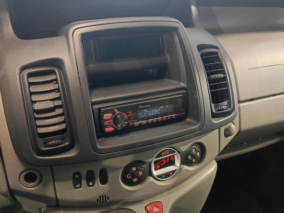 NISSAN Primastar 2010