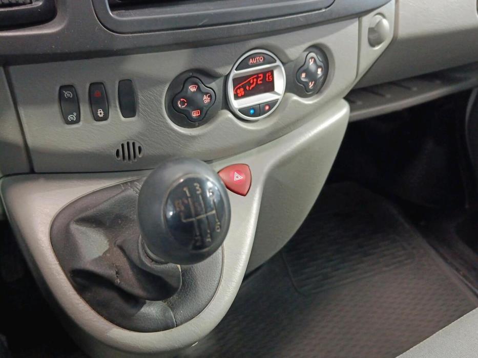 NISSAN Primastar 2010