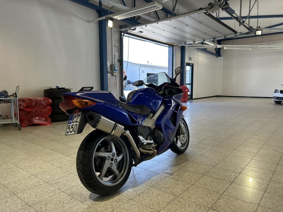 HONDA VFR 2001