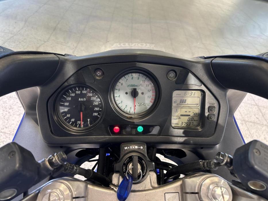 HONDA VFR 2001