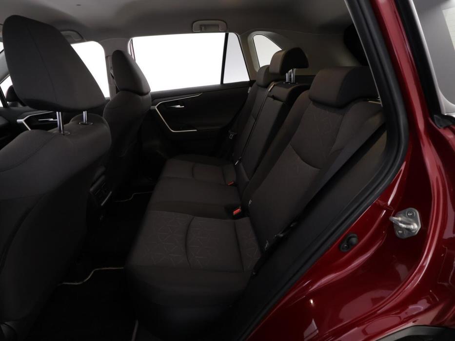 TOYOTA RAV4 2025