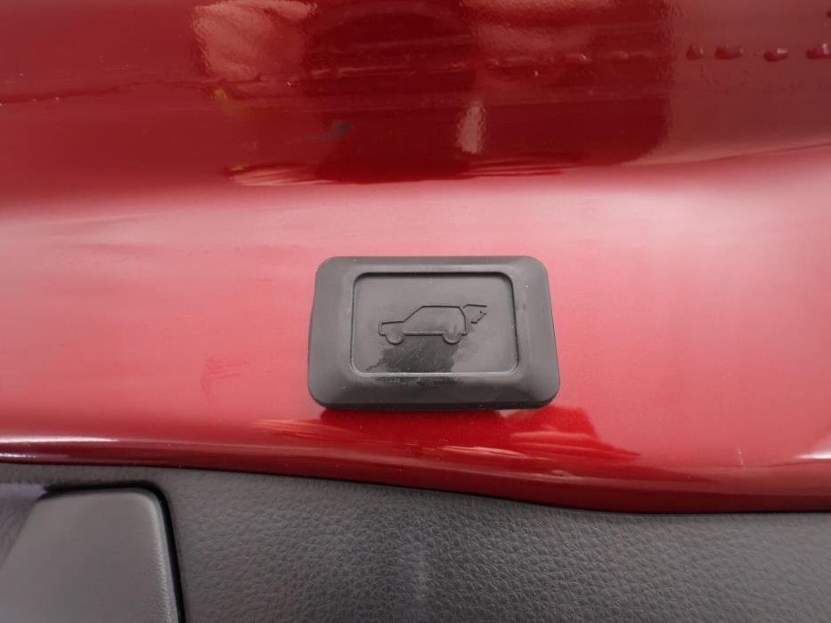 TOYOTA RAV4 2025