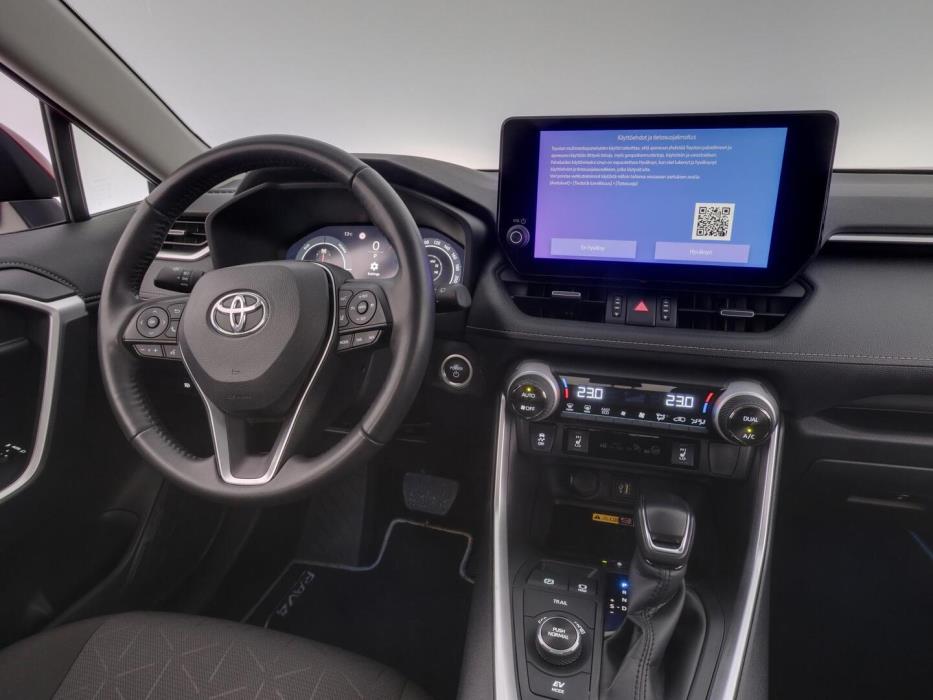 TOYOTA RAV4 2025