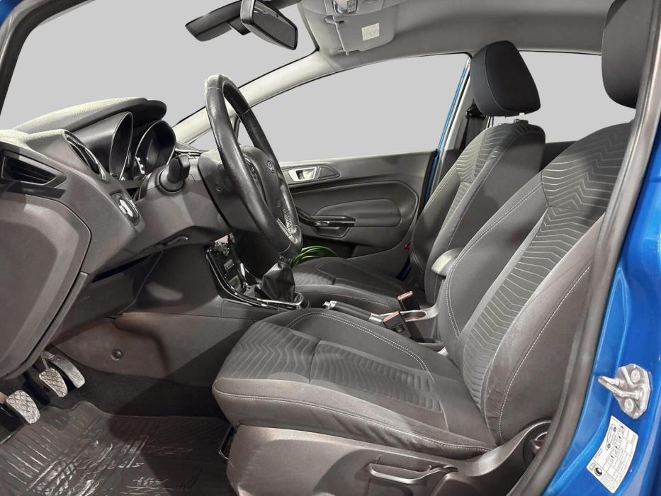 FORD Fiesta 2013