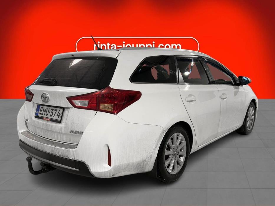 TOYOTA Auris 2014