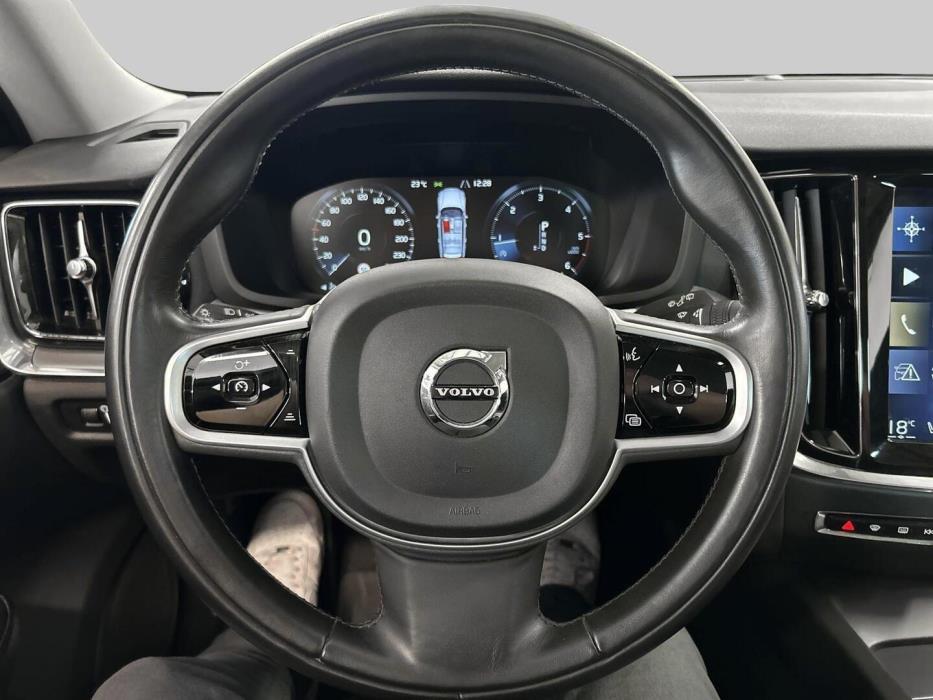 VOLVO V60 2018