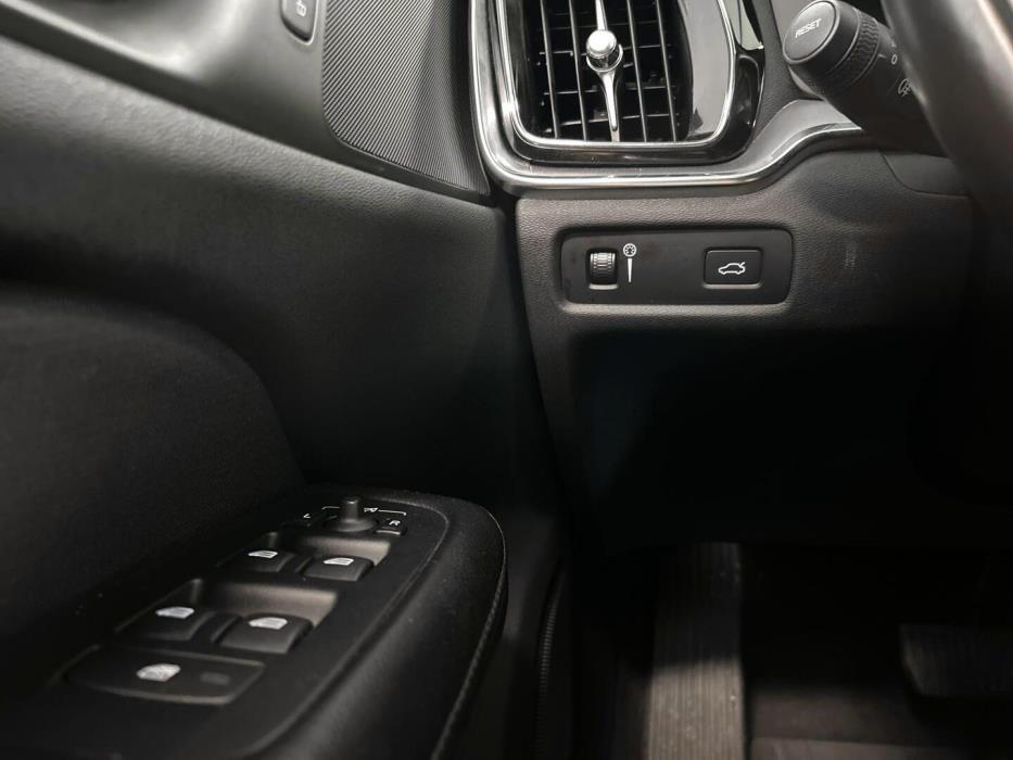 VOLVO V60 2018