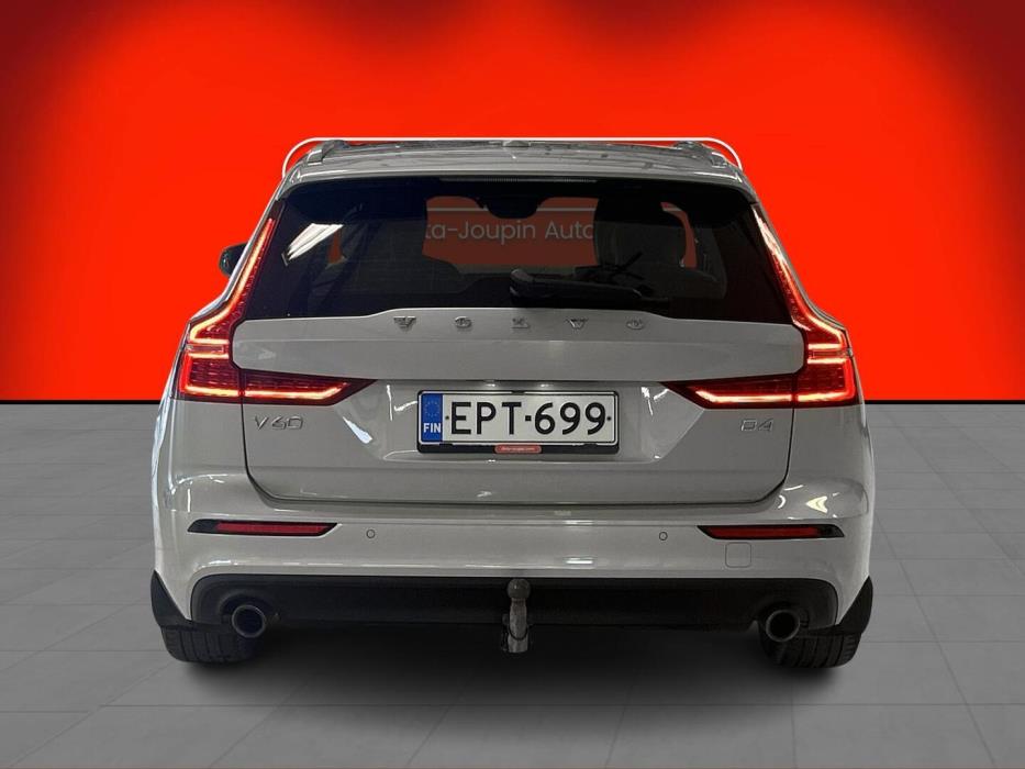 VOLVO V60 2018