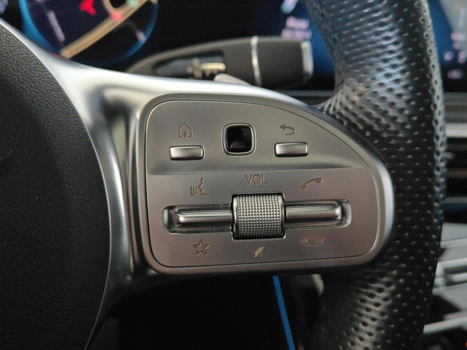 MERCEDES-BENZ EQC 2020