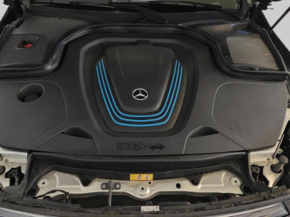 MERCEDES-BENZ EQC 2020