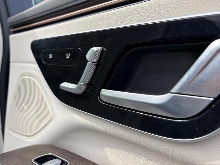 MERCEDES-BENZ EQS 2022