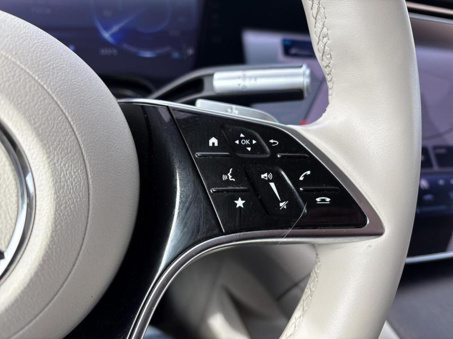 MERCEDES-BENZ EQS 2022