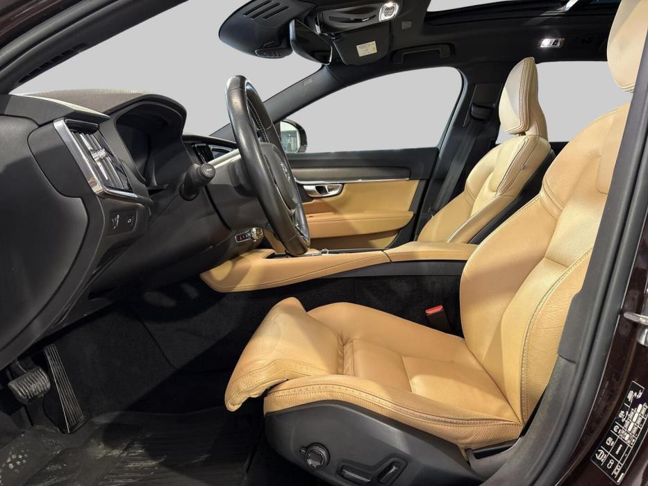 VOLVO V90 Cross Country 2021