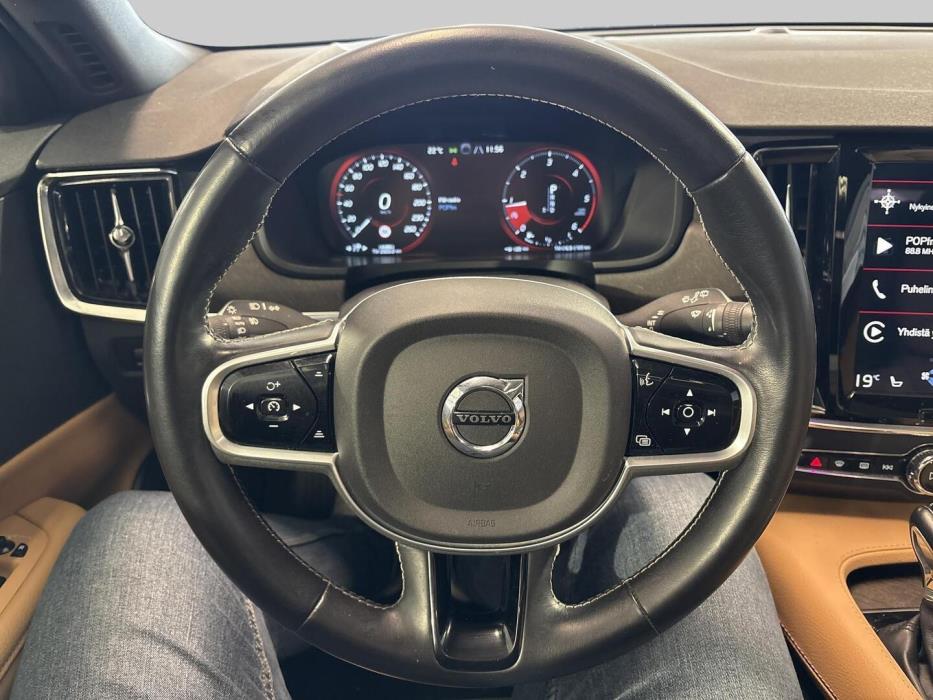 VOLVO V90 Cross Country 2021
