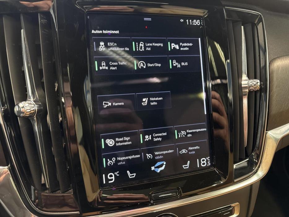 VOLVO V90 Cross Country 2021