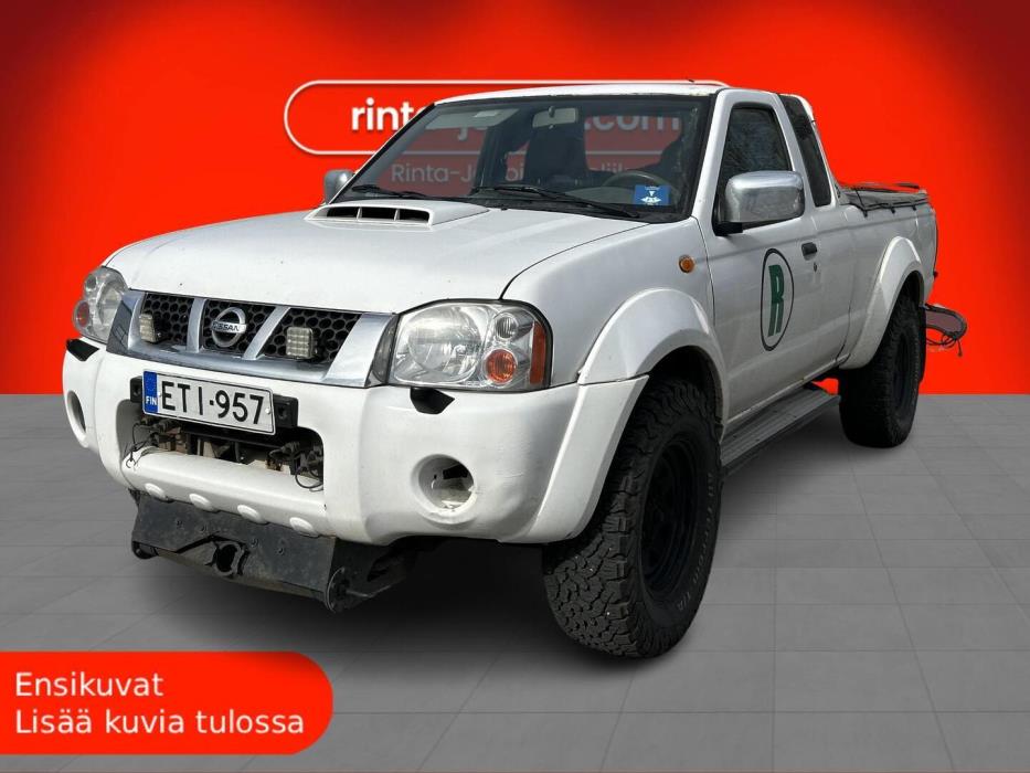 NISSAN NP300 2011