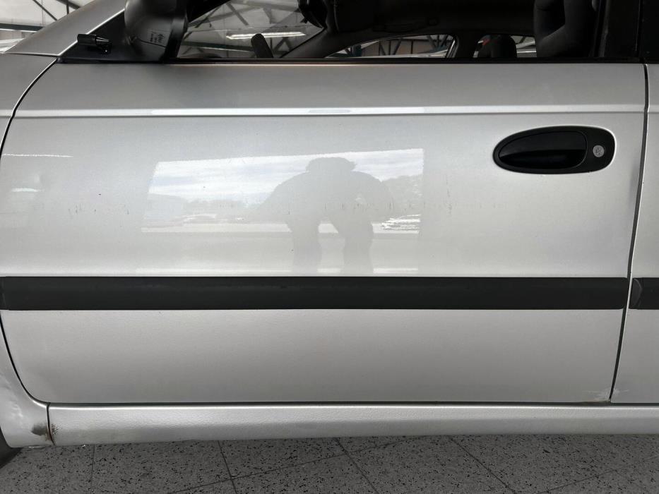 TOYOTA Avensis 2000