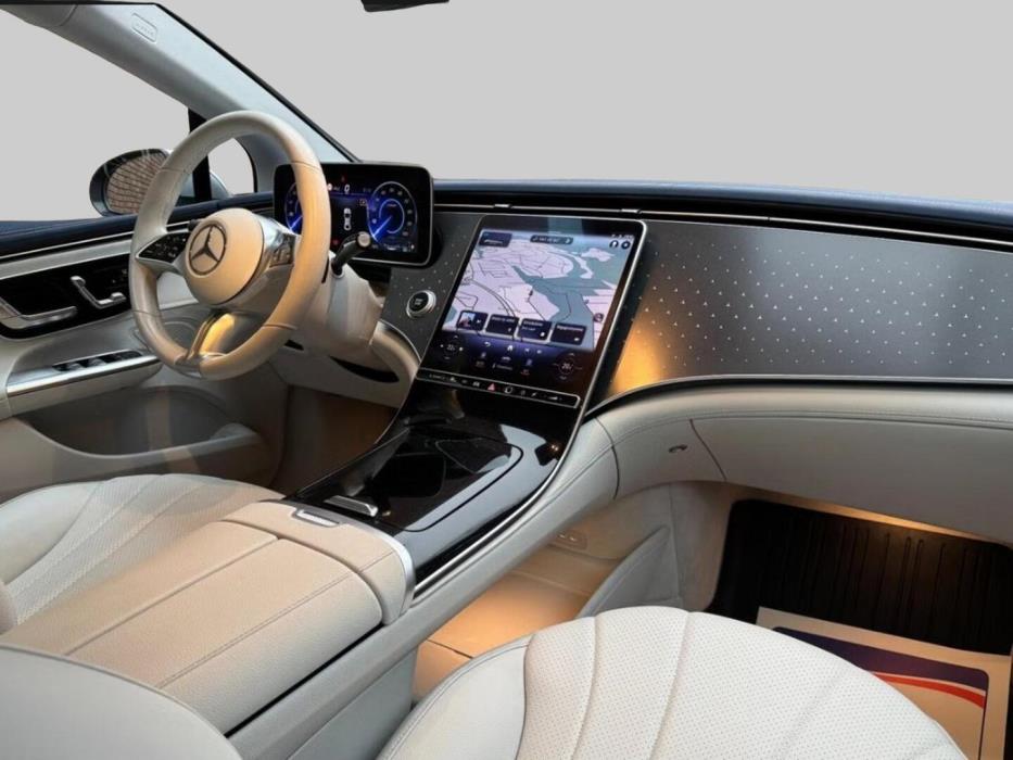 MERCEDES-BENZ EQE 2022