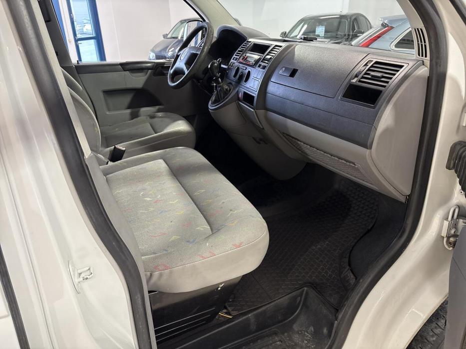 VOLKSWAGEN Transporter 2006