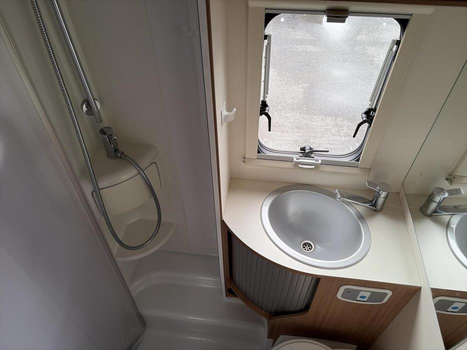 ADRIA Matrix M 680SL 2013