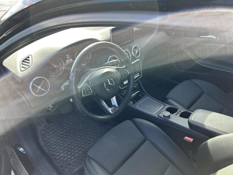MERCEDES-BENZ A 2018