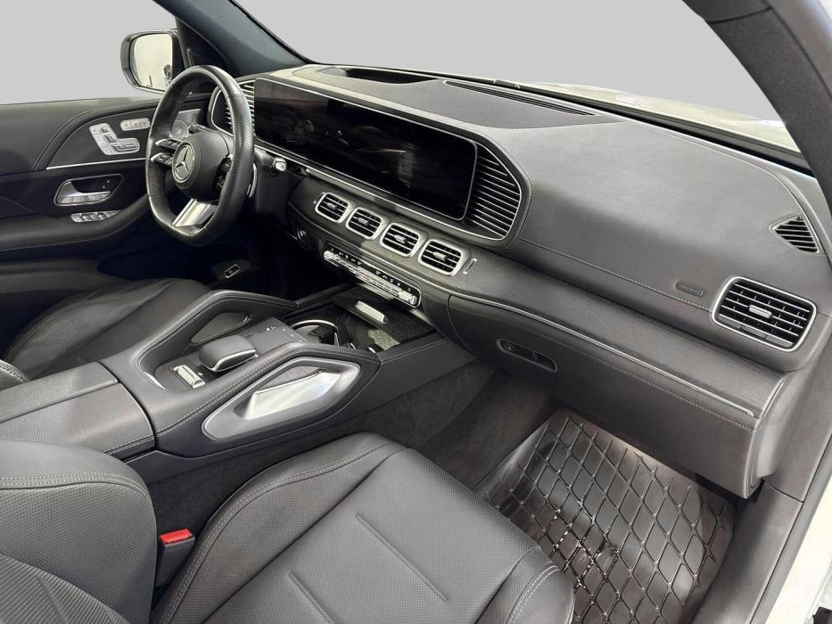 MERCEDES-BENZ GLE 2024