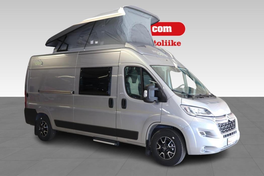 ROADCAR VAN R 600 2024