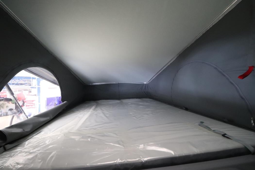 ROADCAR VAN R 600 2024