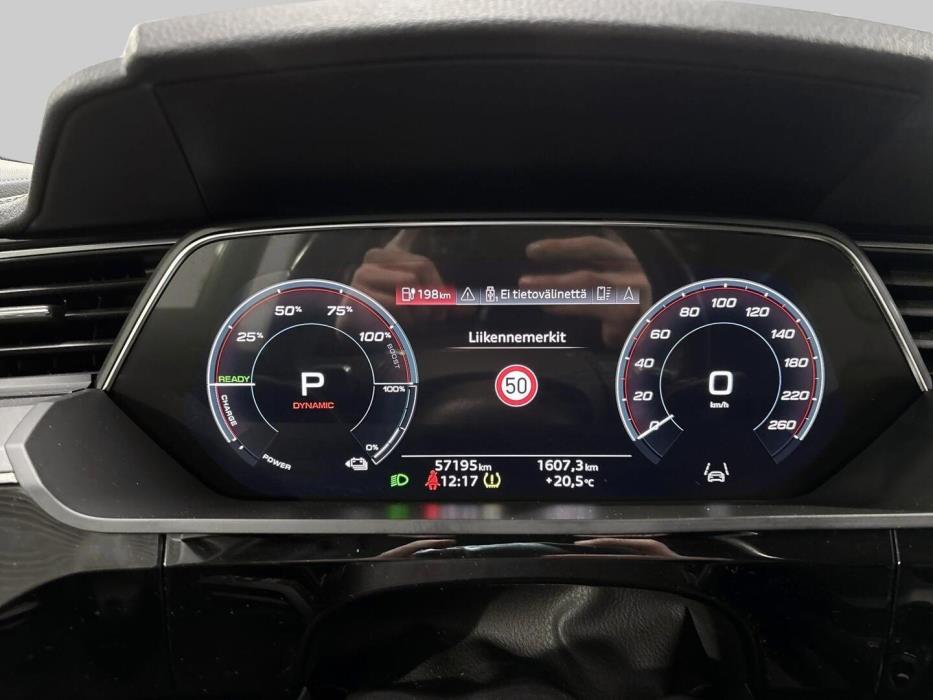 AUDI Q8 E-TRON 2024