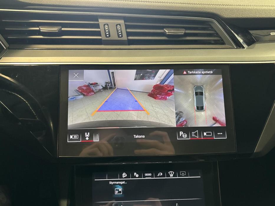 AUDI Q8 E-TRON 2024