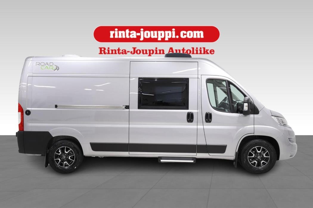 ROADCAR VAN R 601 2024