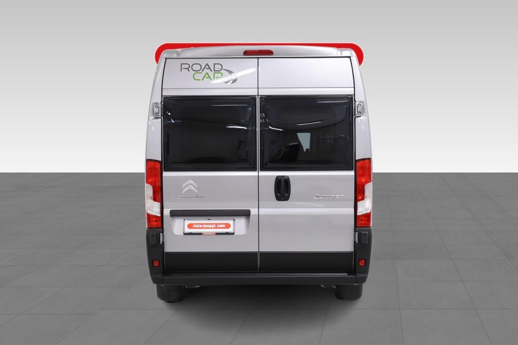 ROADCAR VAN R 601 2024