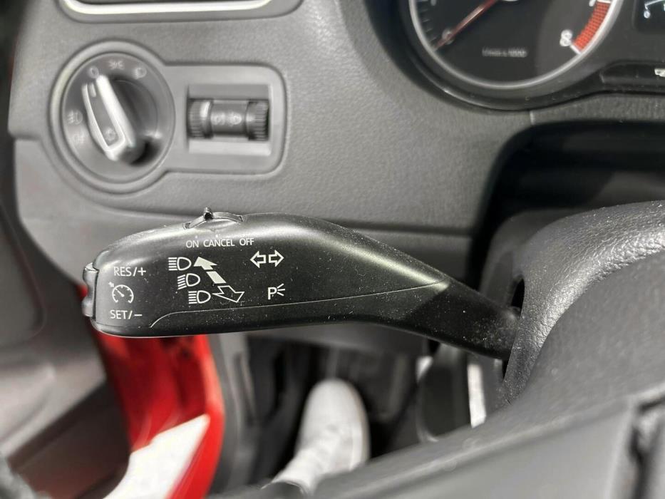 VOLKSWAGEN Polo 2010