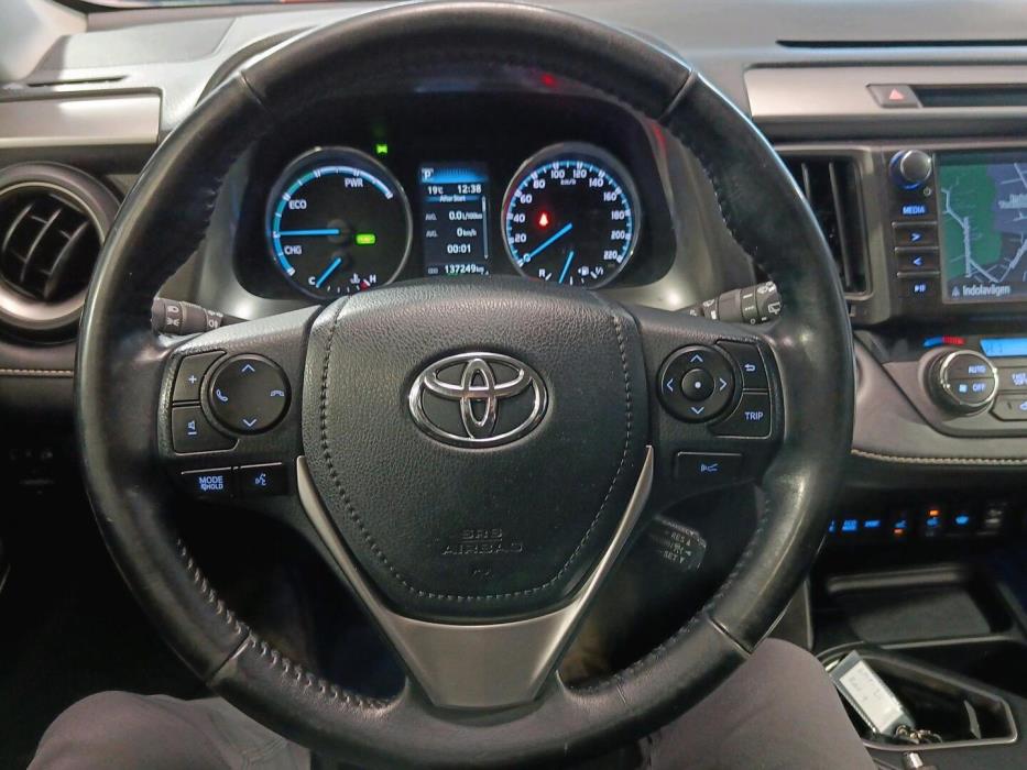 TOYOTA RAV4 2017