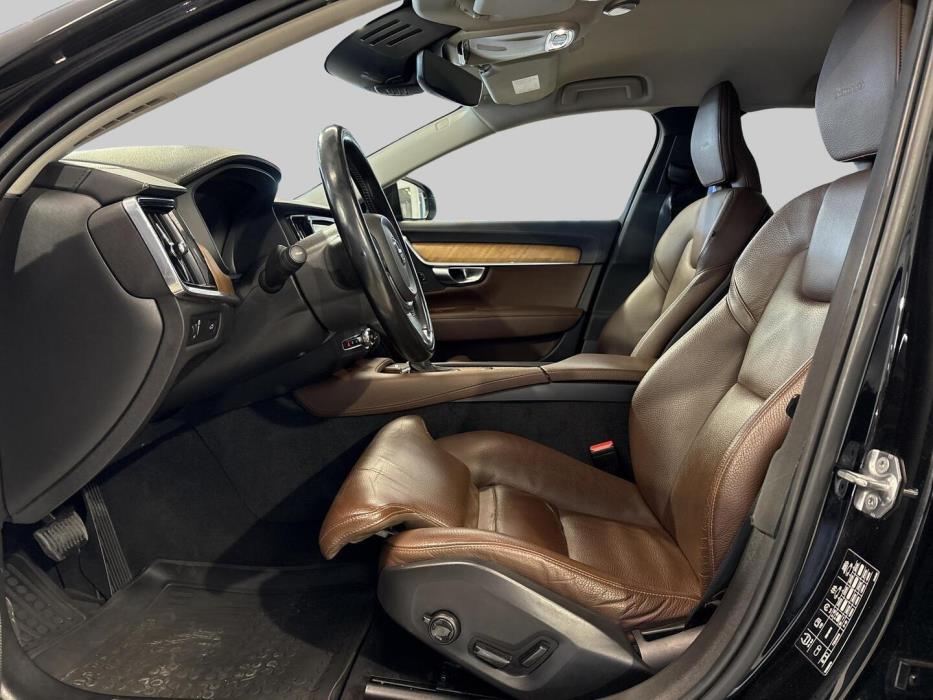 VOLVO V90 2019