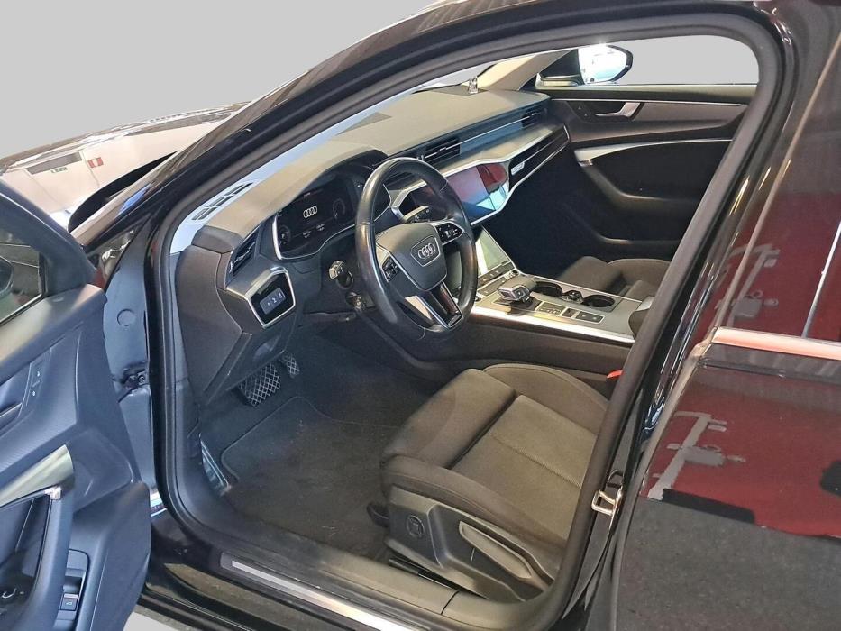 AUDI A6 2024
