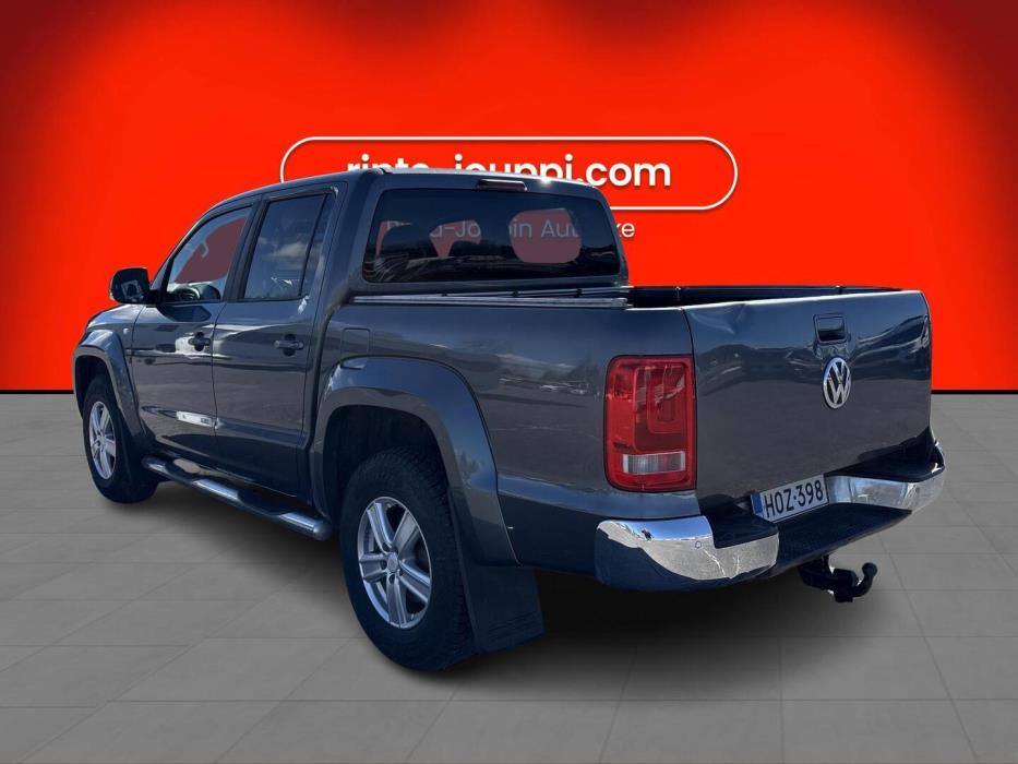 VOLKSWAGEN Amarok 2012