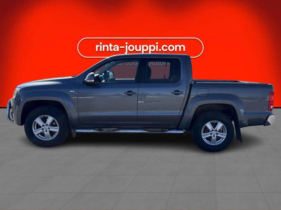 VOLKSWAGEN Amarok 2012