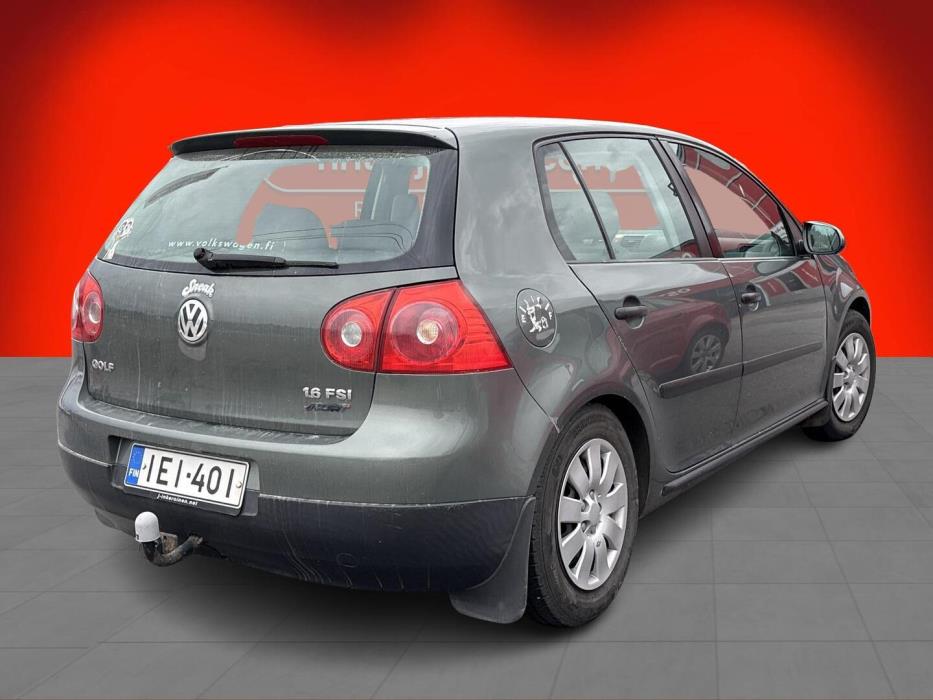 VOLKSWAGEN Golf 2004