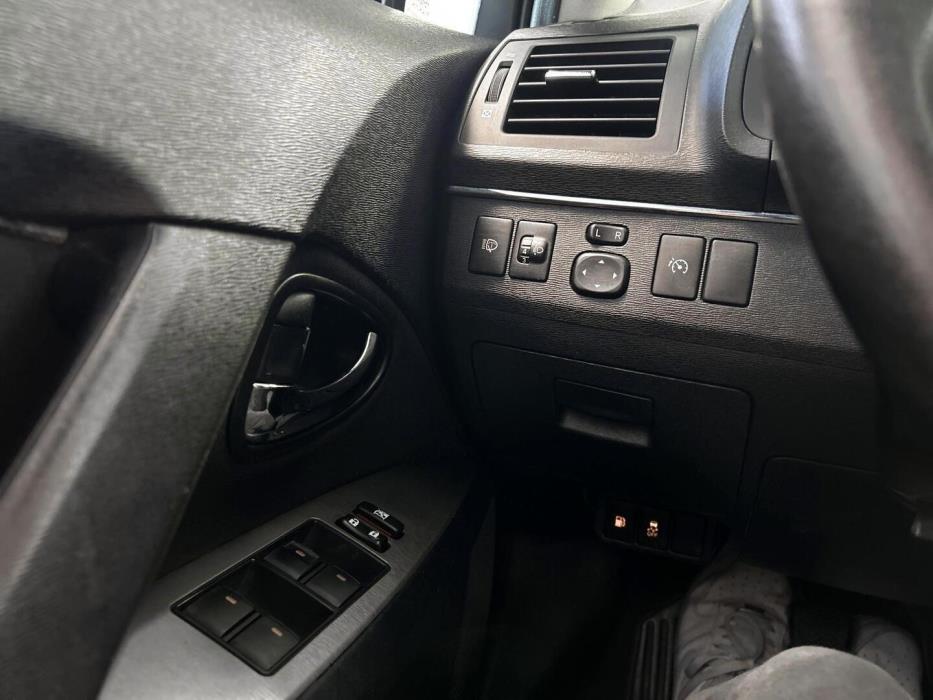TOYOTA Avensis 2009