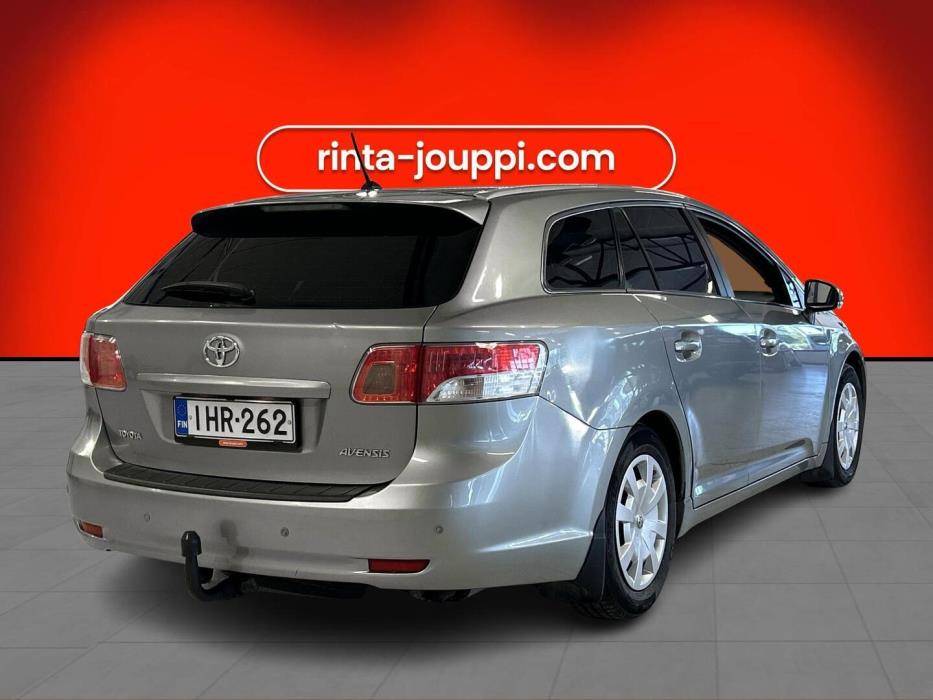 TOYOTA Avensis 2009