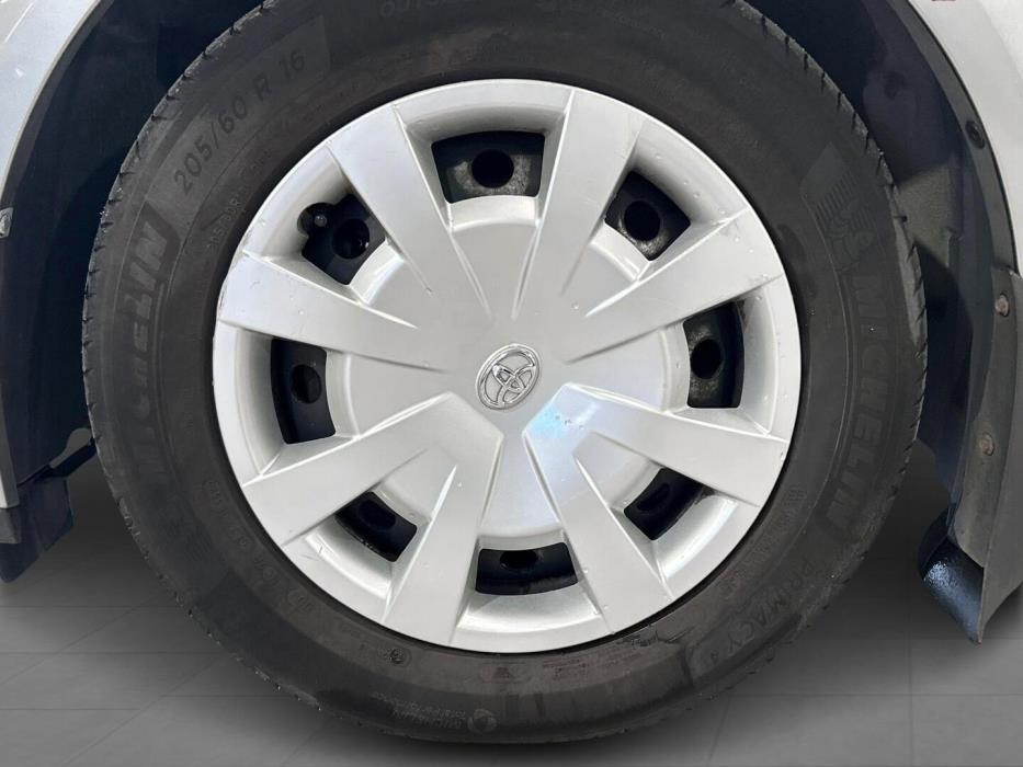 TOYOTA Avensis 2009