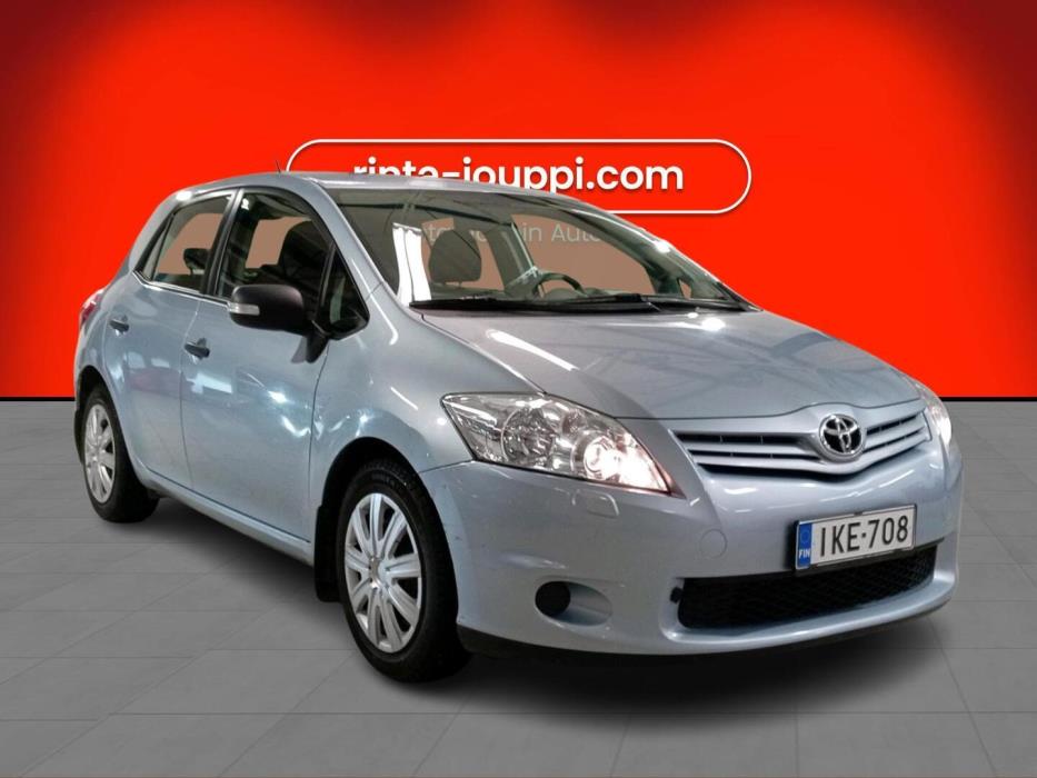 TOYOTA Auris 2011
