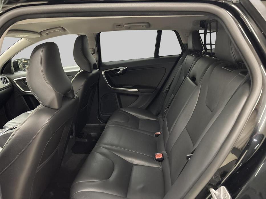 VOLVO V60 Cross Country 2016