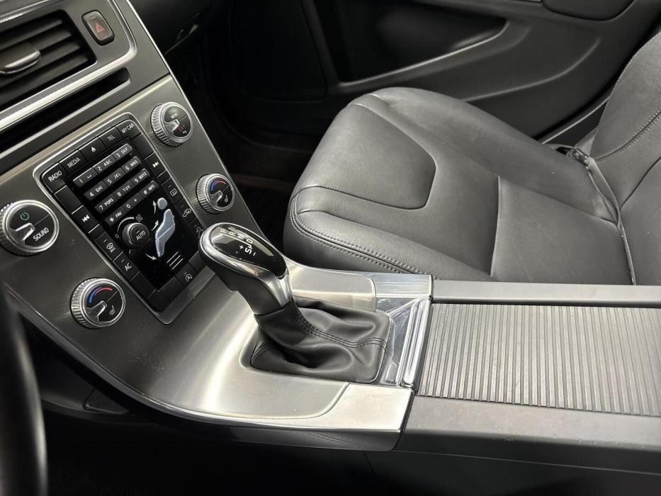 VOLVO V60 Cross Country 2016