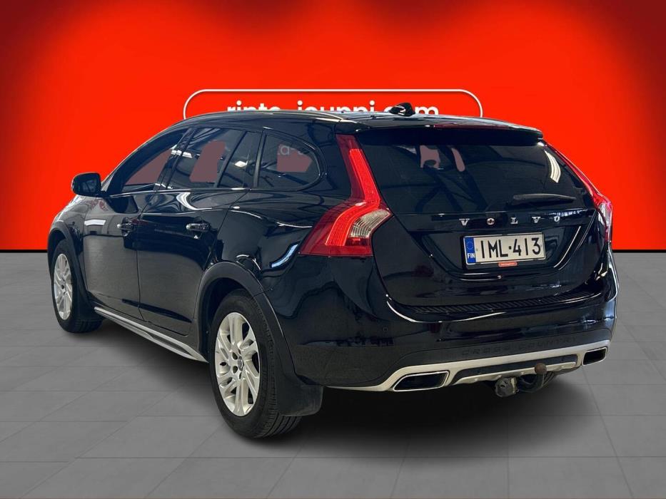 VOLVO V60 Cross Country 2016